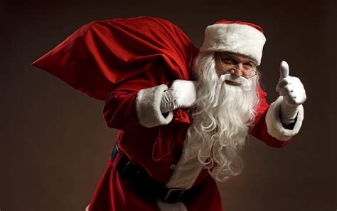Santa Claus Images .